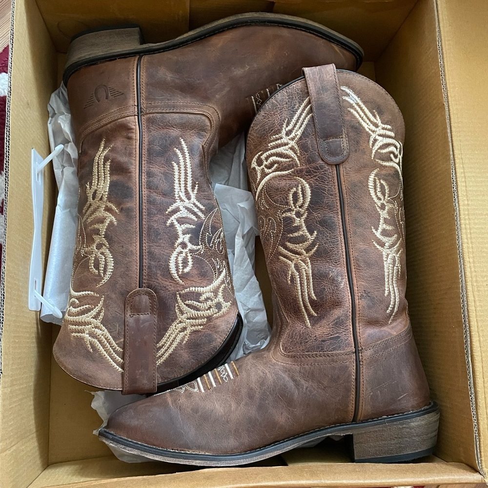 Tuff Rider Men’s Cowboy boots size 8